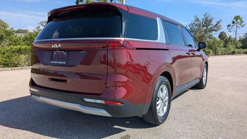 2023 Kia Carnival LX