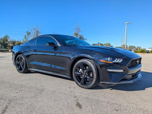 2021 Ford Mustang EcoBoost