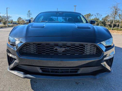2021 Ford Mustang EcoBoost