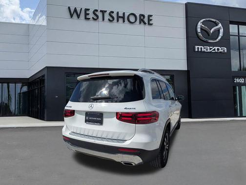 Polar White 2025 Mercedes-Benz GLB 250 4MATIC