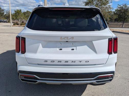 2022 Kia Sorento S