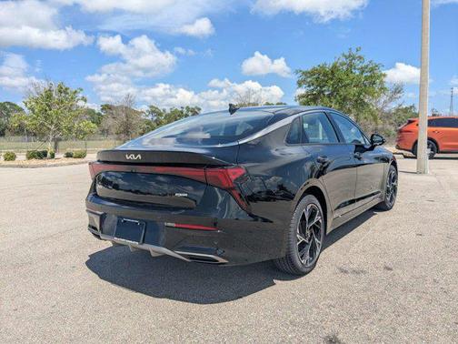 Aurora Black Pearl 2026 Kia K5 GT-Line FWD