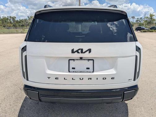 Glacial White Pearl 2027 Kia Telluride X-Line EX