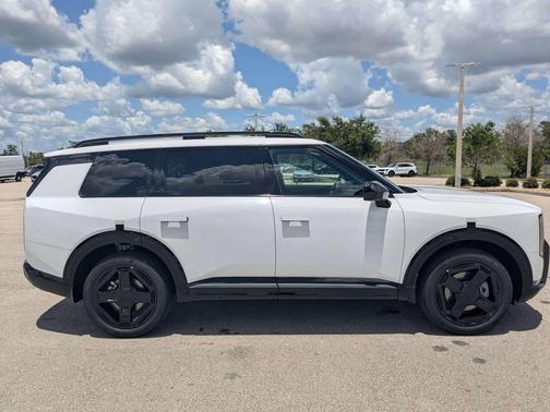Glacial White Pearl 2027 Kia Telluride X-Line EX