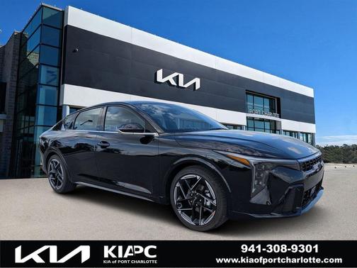 Aurora Black Pearl 2026 Kia K4 GT-Line