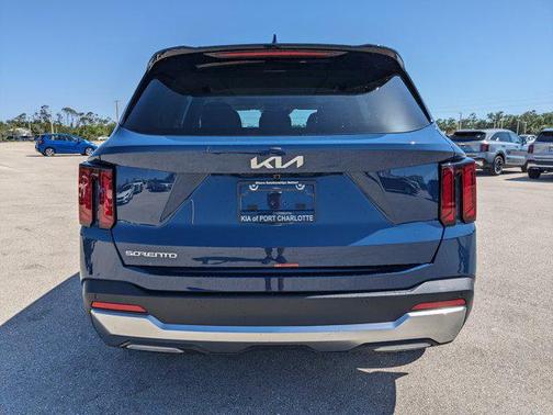 2025 Kia Sorento S
