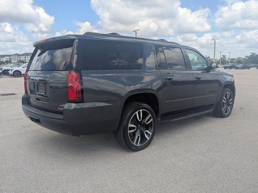 Shadow Gray Metallic 2020 Chevrolet Suburban Premier