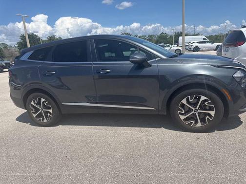 Gravity Gray 2023 Kia Sportage EX