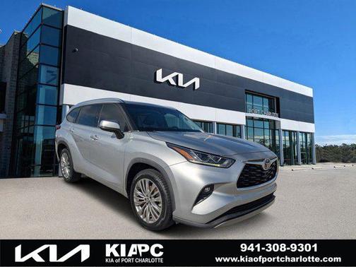 2022 Toyota Highlander Platinum