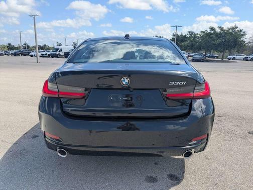 Black Sapphire Metallic 2025 BMW 330 330i