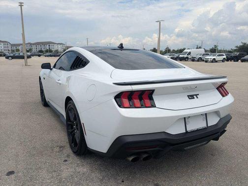 Oxford White 2025 Ford Mustang GT Premium