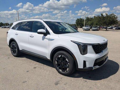 Glacial White 2026 Kia Sorento S