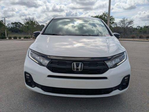 Platinum White Pearl 2025 Honda Odyssey Sport-L