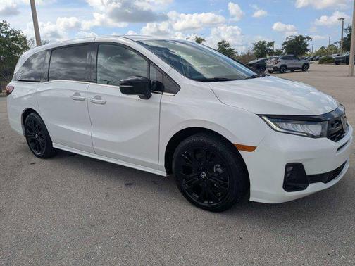 Platinum White Pearl 2025 Honda Odyssey Sport-L