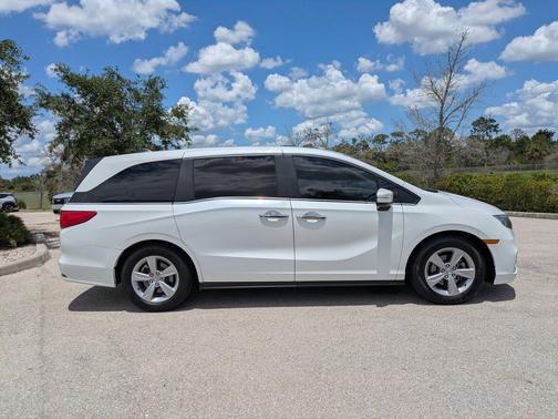 Platinum White Pearl 2020 Honda Odyssey EX-L