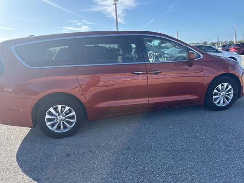 Copper Pearlcoat 2018 Chrysler Pacifica Touring Plus