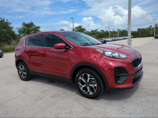 Hyper Red 2022 Kia Sportage LX