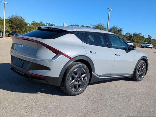 2025 Kia EV6 Light Long Range