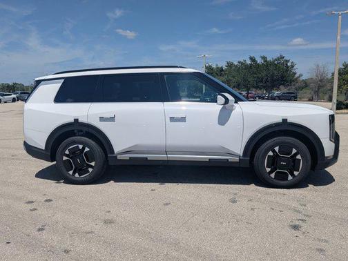 Glacial White Pearl 2027 Kia Telluride Hybrid EX