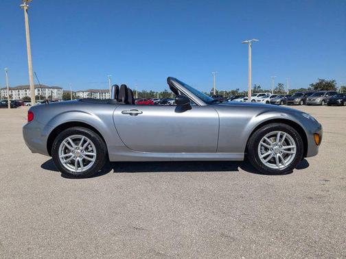 2010 Mazda MX-5 Miata Sport