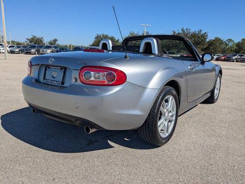 2010 Mazda MX-5 Miata Sport