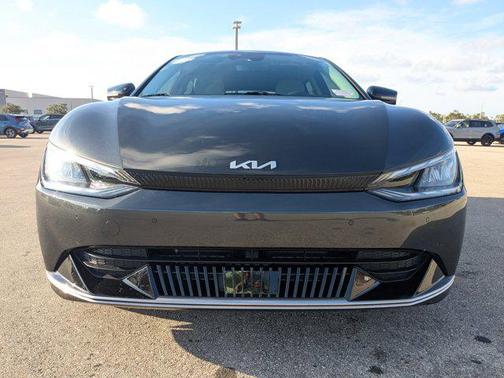 2022 Kia EV6 Wind