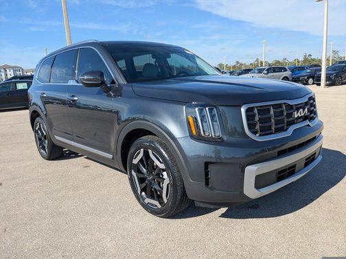 2023 Kia Telluride S