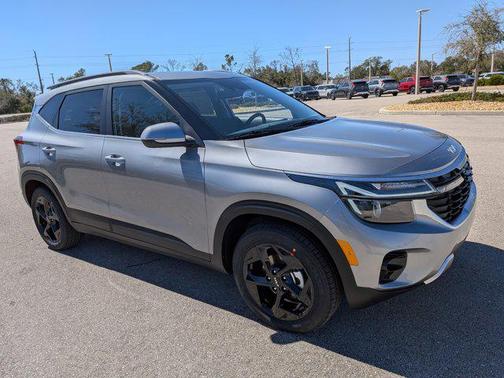 Steel Gray 2026 Kia Seltos EX