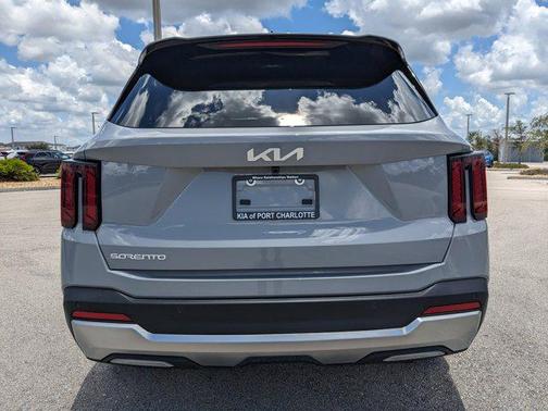 2025 Kia Sorento EX
