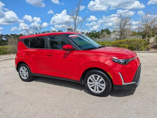 Inferno Red 2023 Kia Soul LX