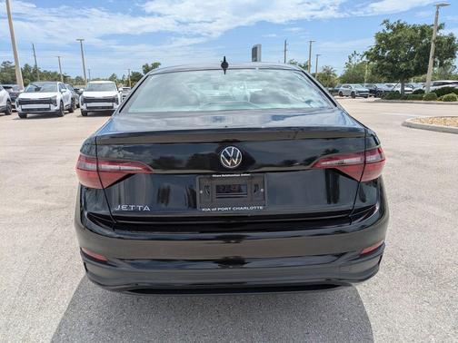 Deep Black Pearl 2024 Volkswagen Jetta 1.5T S