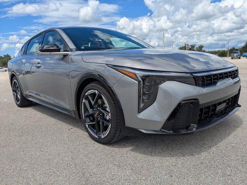 2025 Kia K4 GT-Line