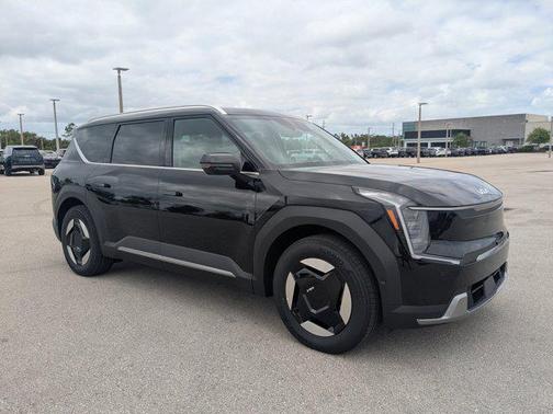 Ebony Black 2026 Kia EV9 Wind