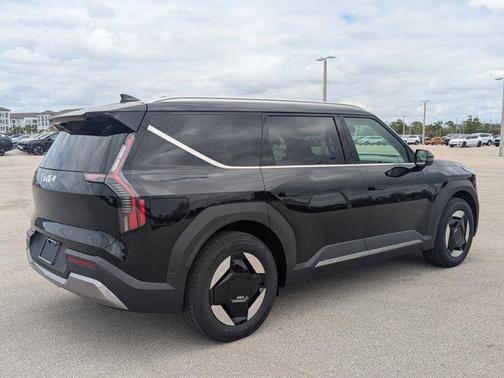 Ebony Black 2026 Kia EV9 Wind