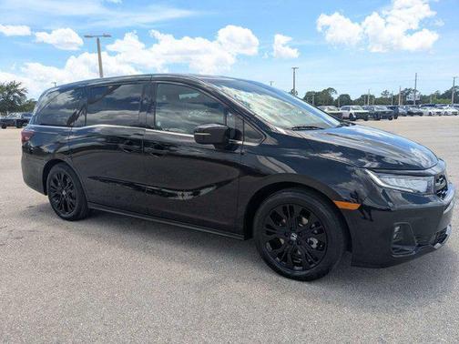 Crystal Black Pearl 2025 Honda Odyssey Sport-L