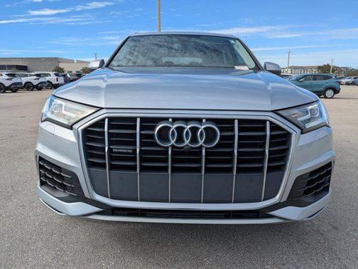 2022 Audi Q7 55 Premium