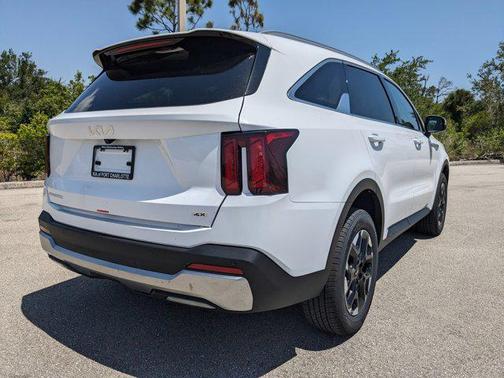 2025 Kia Sorento S