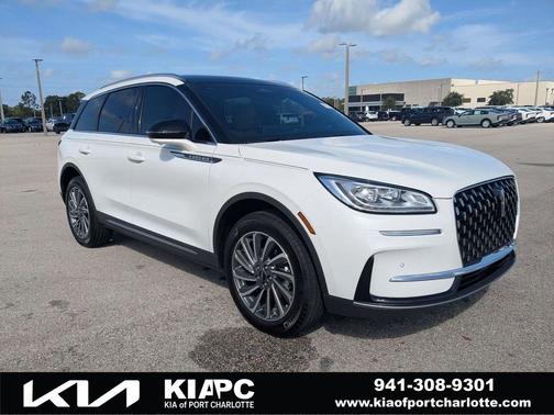 Pristine White Metallic Tri-Coat 2023 Lincoln Corsair Reserve