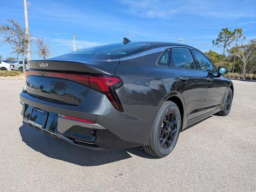 2026 Kia K5 LXS FWD