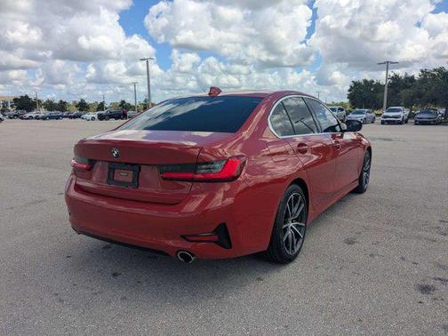 Melbourne Red Metallic 2020 BMW 330 330i