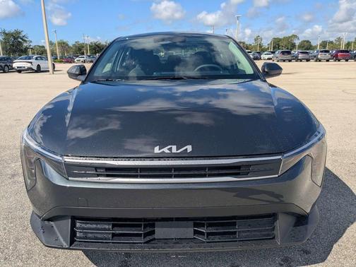 Interstellar Gray 2026 Kia K4 LX
