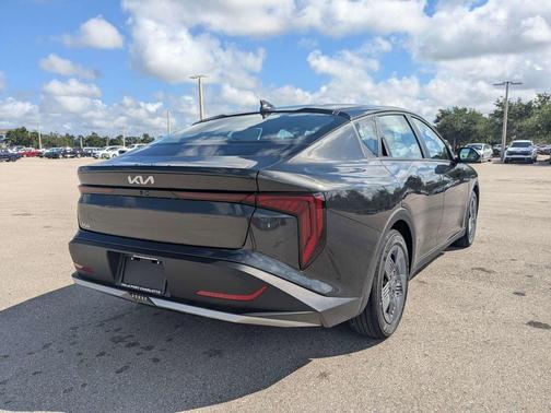 Interstellar Gray 2026 Kia K4 LX