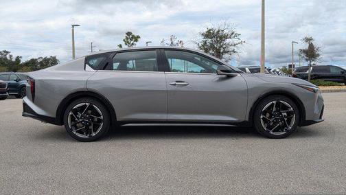 2025 Kia K4 GT-Line