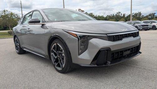 2025 Kia K4 GT-Line