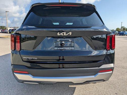 2025 Kia Sorento EX
