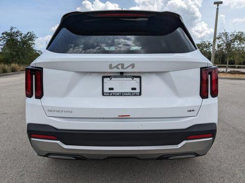 2025 Kia Sorento S