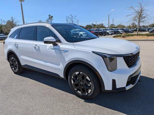 Glacial White Pearl 2026 Kia Sorento S