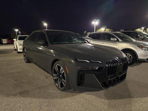 2023 BMW 760 i xDrive