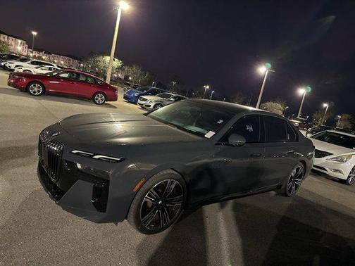 2023 BMW 760 i xDrive