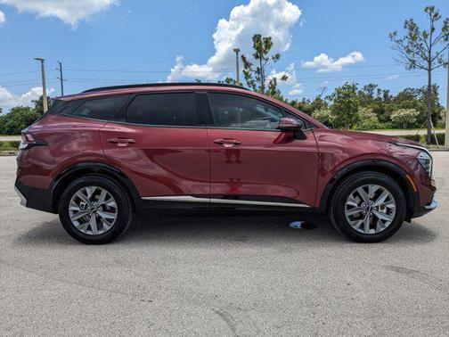 2025 Kia Sportage SX